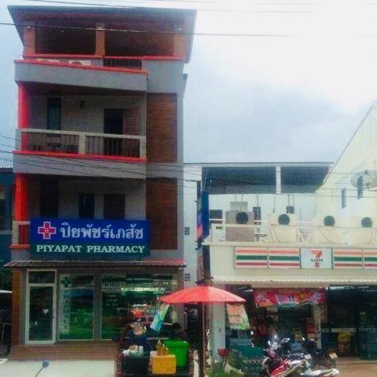 Lanta White'S House Hotel Ko Lanta Kültér fotó