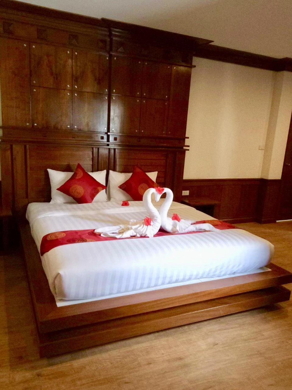 Lanta White'S House Hotel Ko Lanta Kültér fotó