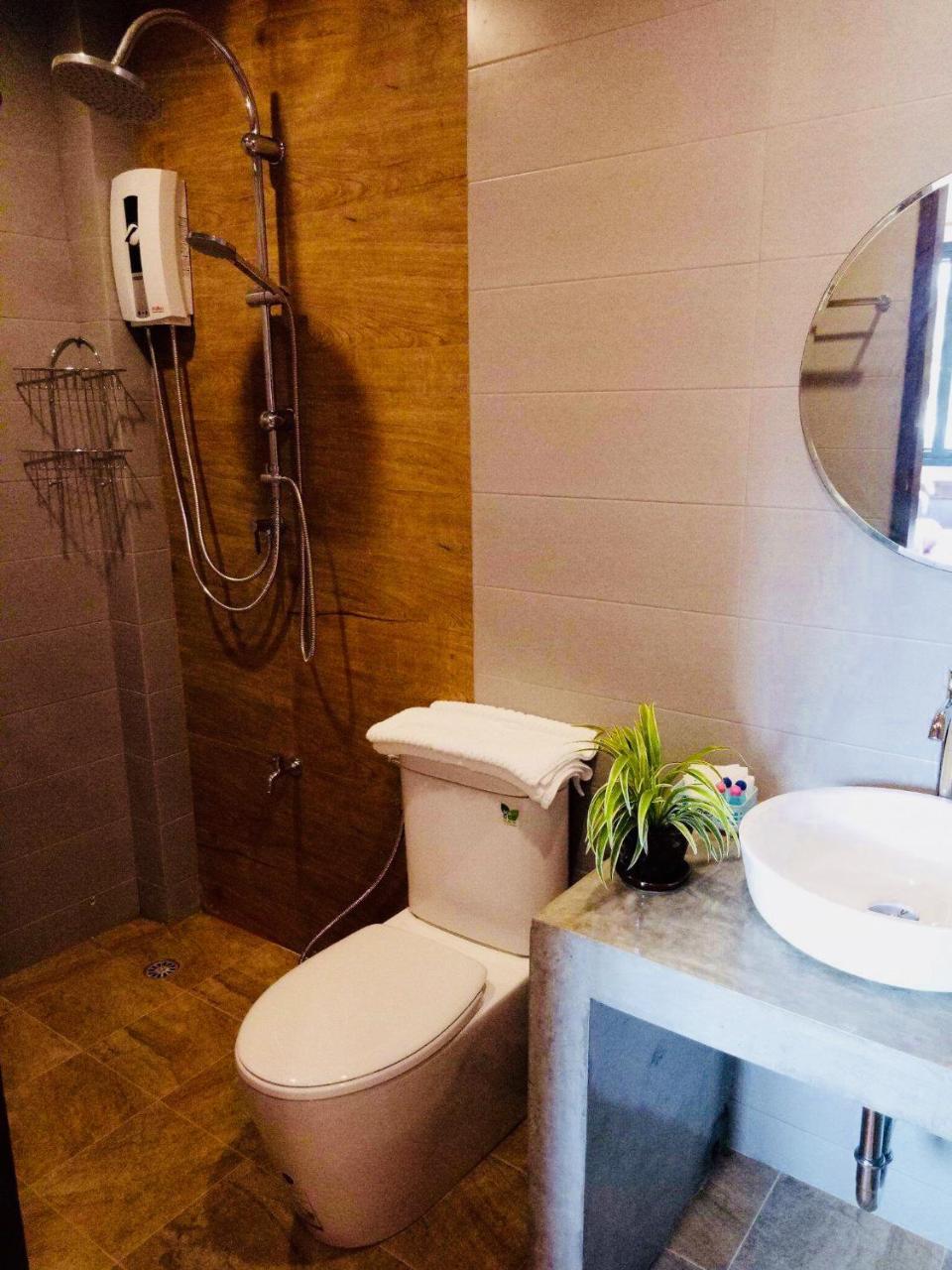 Lanta White'S House Hotel Ko Lanta Kültér fotó