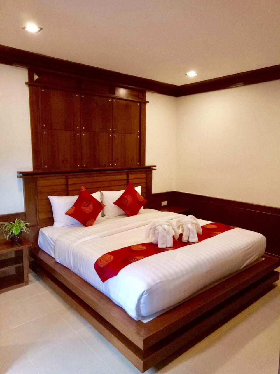 Lanta White'S House Hotel Ko Lanta Kültér fotó