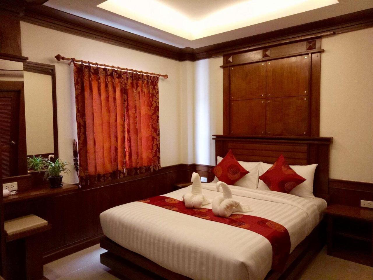 Lanta White'S House Hotel Ko Lanta Kültér fotó